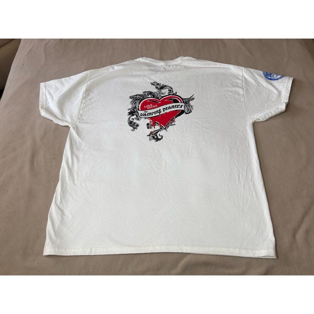 Vintage RARE Vampire Diaries Season 1 Crew Shirt Size 2XL Prop Department 2009